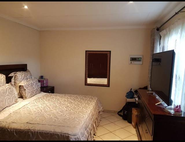 3 BEDROOM HOUSE FOR SALE IN THE REEDS